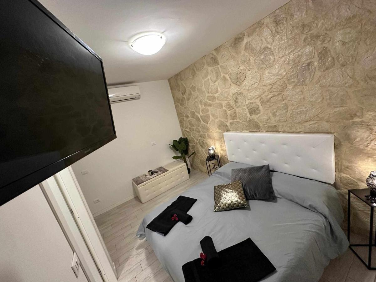 Destiny Home 3 Verona Borgo Roma ภายนอก รูปภาพ